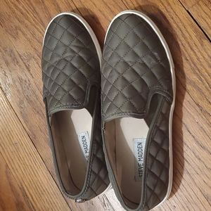 Quilted Steve Madden Slip ons